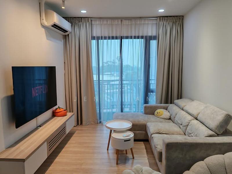 Service Residence for Rent at Vantage @ Tamu - Jeno Tan - Living Room - PropertyGuru.com.my