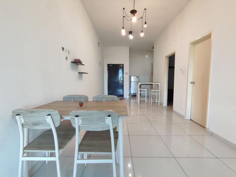 Kediaman Servis untuk Dijual di D'Summit Residences - Jack Chai - Dining Room - PropertyGuru.com.my