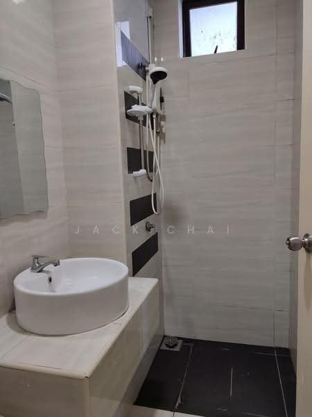 Kediaman Servis untuk Dijual di D'Summit Residences - Jack Chai - Bathroom - PropertyGuru.com.my