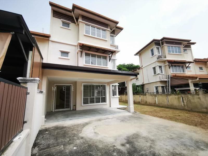 Rumah Teres 2.5-Tingkat untuk Dijual di Taman Aman Putra (Puchong) - Ameer Mujahid - Exterior - PropertyGuru.com.my
