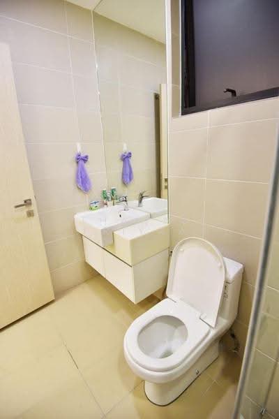 Service Residence for Rent at SouthPlace Residences @ Tropicana Metropark - Thanap Priyaa - Bathroom - PropertyGuru.com.my