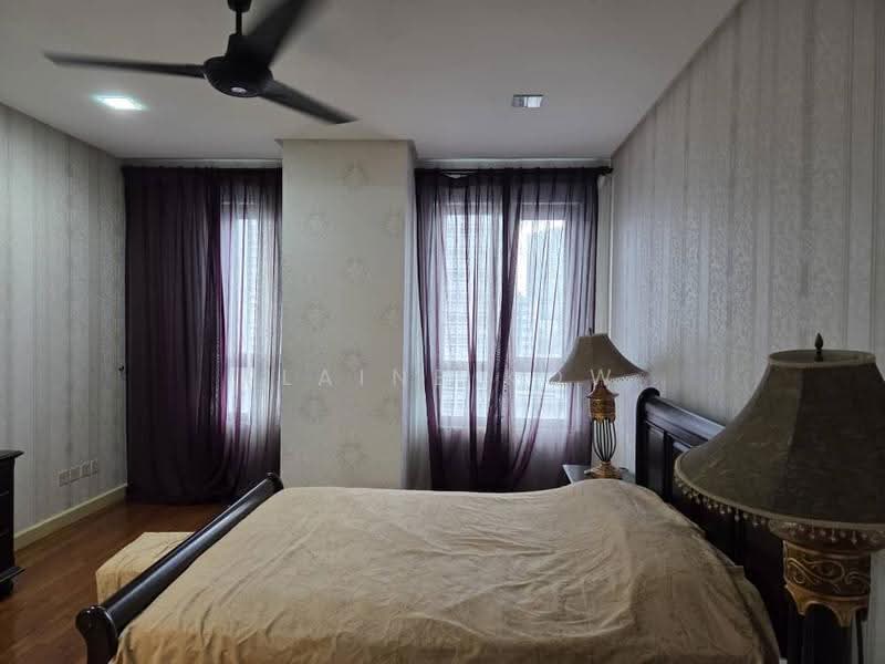 Kondominium untuk Dijual di The Capsquare Residences - Elaine Kow - Bedroom - PropertyGuru.com.my