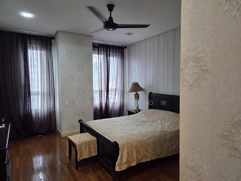 Kondominium untuk Dijual di The Capsquare Residences - Elaine Kow - Bedroom - PropertyGuru.com.my