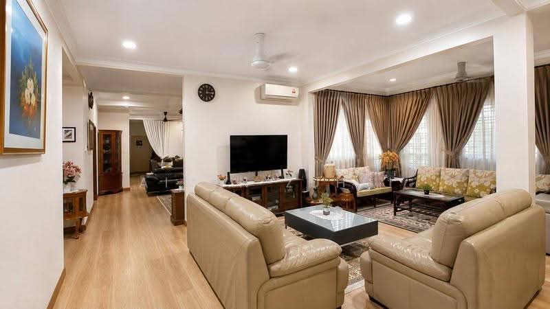 Bungalow House for Sale in Taman Puncak Perdana (Shah Alam) - AIMAN ZUHDI - Living Room - PropertyGuru.com.my