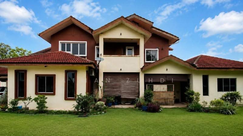 Bungalow House for Sale in Taman Puncak Perdana (Shah Alam) - AIMAN ZUHDI - Exterior - PropertyGuru.com.my