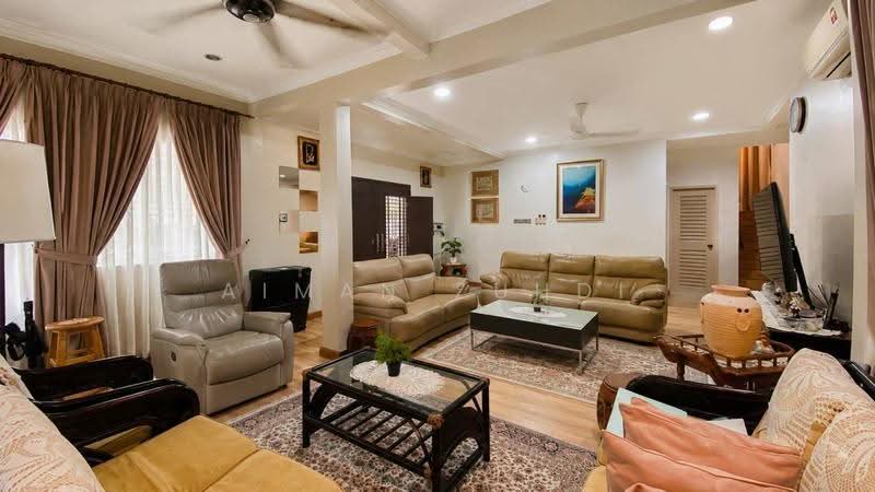 Bungalow House for Sale in Taman Puncak Perdana (Shah Alam) - AIMAN ZUHDI - Living Room - PropertyGuru.com.my