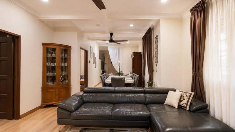 Bungalow House for Sale in Taman Puncak Perdana (Shah Alam) - AIMAN ZUHDI - Living Room - PropertyGuru.com.my