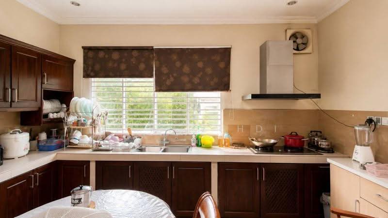 Bungalow House for Sale in Taman Puncak Perdana (Shah Alam) - AIMAN ZUHDI - Kitchen - PropertyGuru.com.my