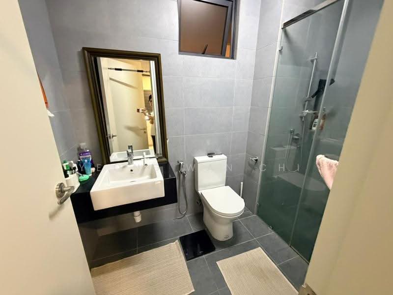 Kediaman Servis untuk Dijual di Sunway Avila Residences - Yeong Wan Chi - Bathroom - PropertyGuru.com.my