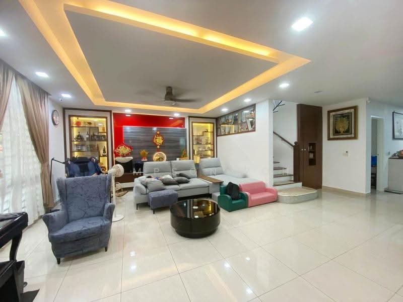 Rumah Kluster untuk Dijual di Taman Sutera Utama (Skudai) - Simpson Poh - Living Room - PropertyGuru.com.my