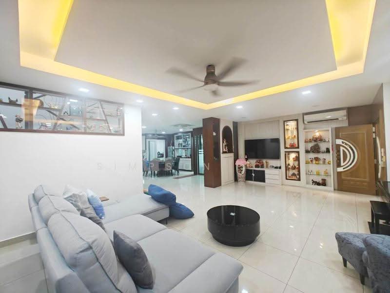 Rumah Kluster untuk Dijual di Taman Sutera Utama (Skudai) - Simpson Poh - Living Room - PropertyGuru.com.my