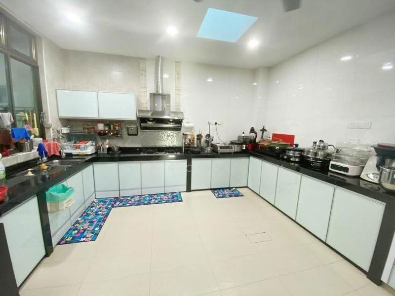 Rumah Kluster untuk Dijual di Taman Sutera Utama (Skudai) - Simpson Poh - Kitchen - PropertyGuru.com.my