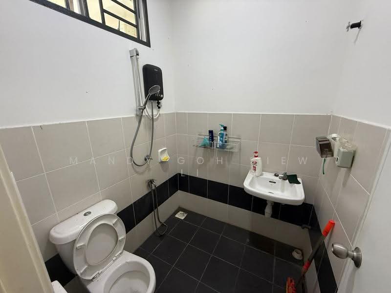 Rumah Teres 1-Tingkat untuk Disewa di Skudai (Johor) - Mandy Goh Siew Li - Bathroom - PropertyGuru.com.my