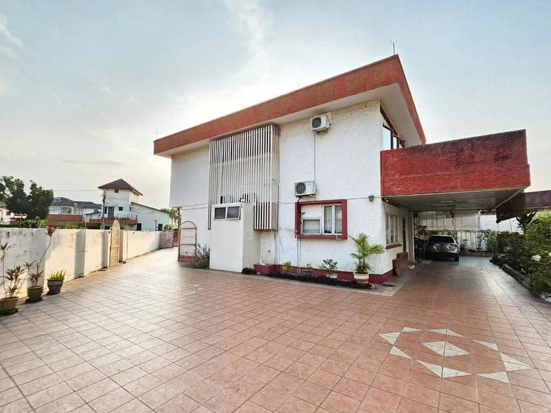 Bungalow House untuk Dijual di Taman Canning (Ipoh) - Francis Lim - Exterior - PropertyGuru.com.my
