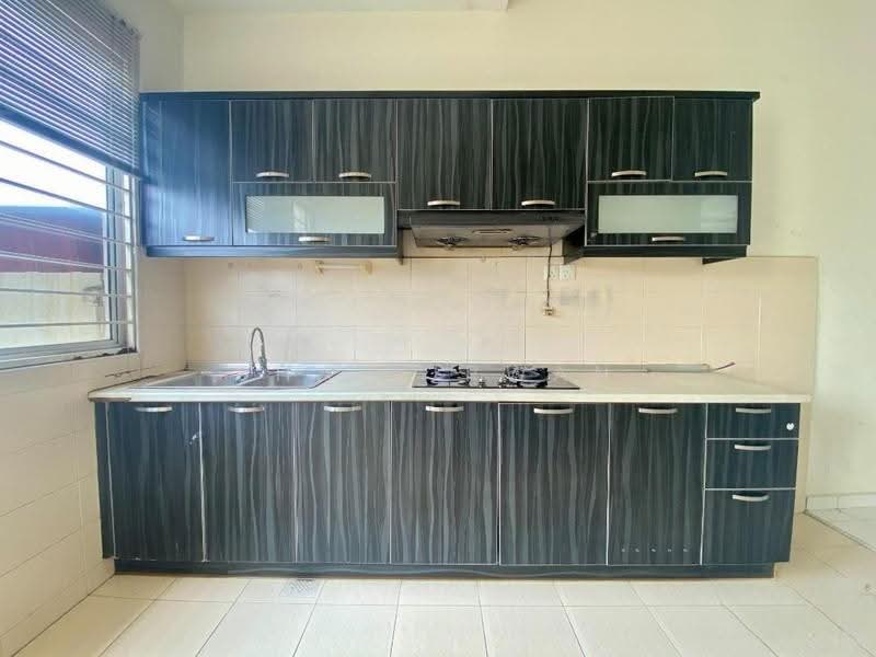 Rumah Kluster untuk Disewa di Taman Anggun (Rawang) - Shah Irwan - Kitchen - PropertyGuru.com.my