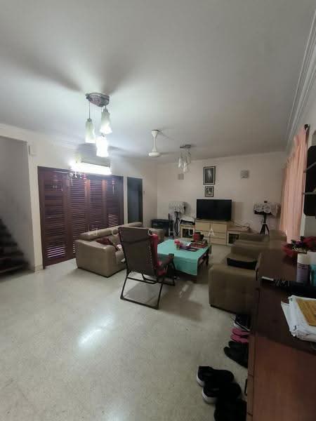 2-storey Terraced House for Sale in Taman Seputeh (Seputeh) - JC Chua - Living Room - PropertyGuru.com.my