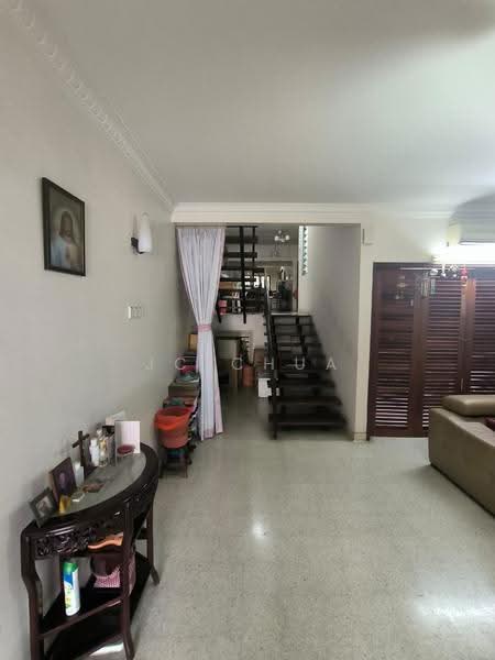 2-storey Terraced House for Sale in Taman Seputeh (Seputeh) - JC Chua - Living Room - PropertyGuru.com.my