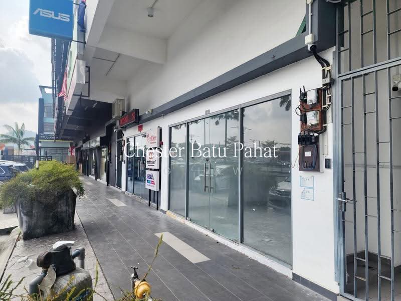 Shop / Office untuk Disewa di Versis Batu Pahat (Batu Pahat) - ZG Law - PropertyGuru.com.my