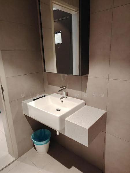 Kediaman Servis untuk Dijual di Empire Damansara - Gladys Wong - Bathroom - PropertyGuru.com.my