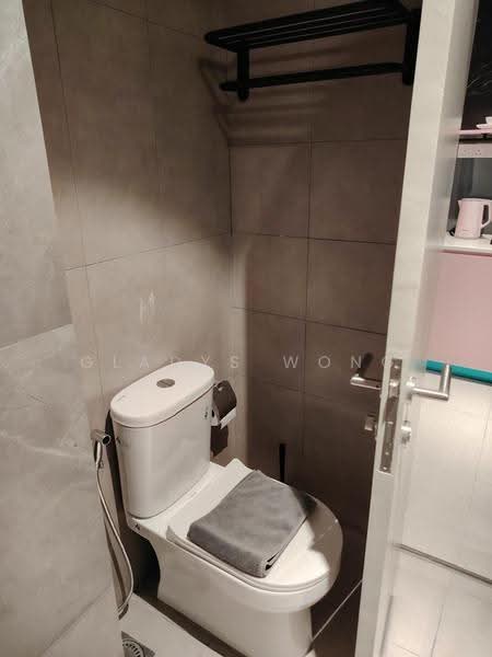 Kediaman Servis untuk Dijual di Empire Damansara - Gladys Wong - Bathroom - PropertyGuru.com.my