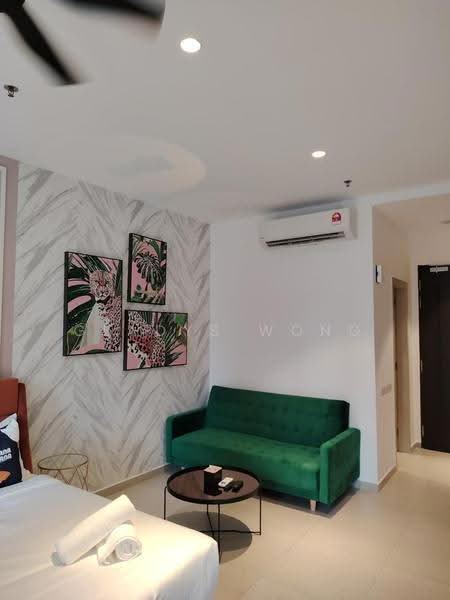Kediaman Servis untuk Dijual di Empire Damansara - Gladys Wong - Living Room - PropertyGuru.com.my