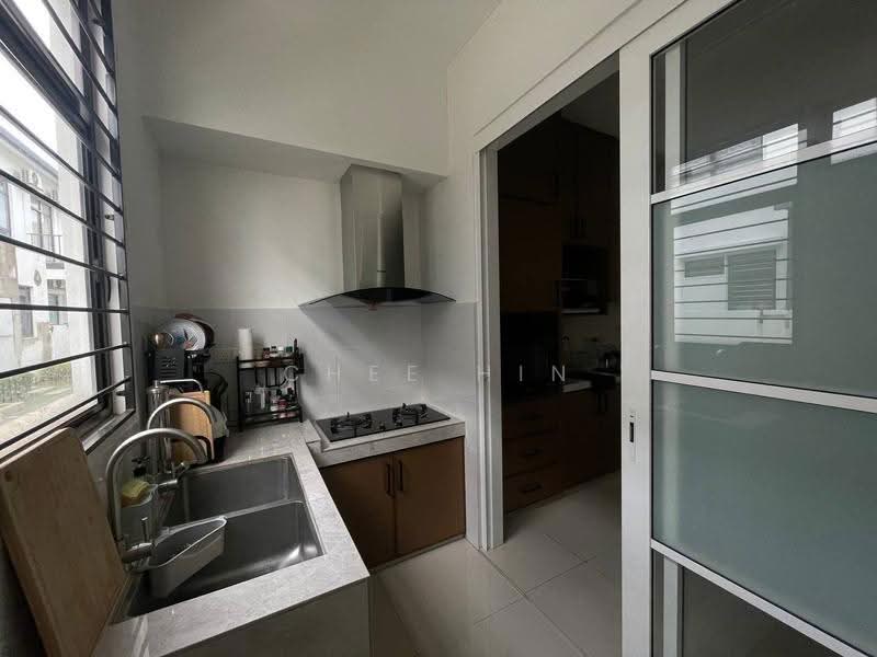 Rumah Teres 2-Tingkat untuk Dijual di Bandar Puncak Alam (Puncak Alam) - Chee Hin - Kitchen - PropertyGuru.com.my