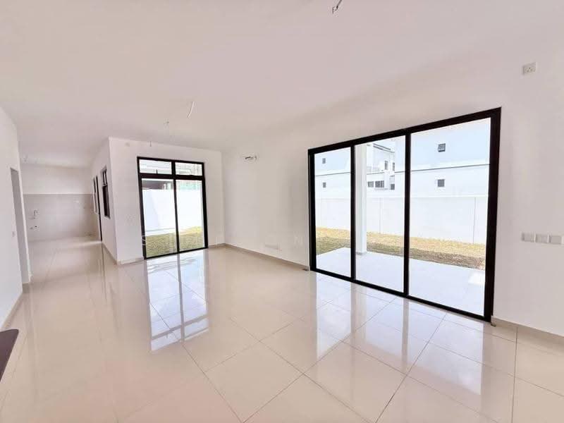 Rumah Kluster untuk Dijual di Eco Botanic 2 (Iskandar Puteri (Nusajaya)) - Simpson Poh - Living Room - PropertyGuru.com.my