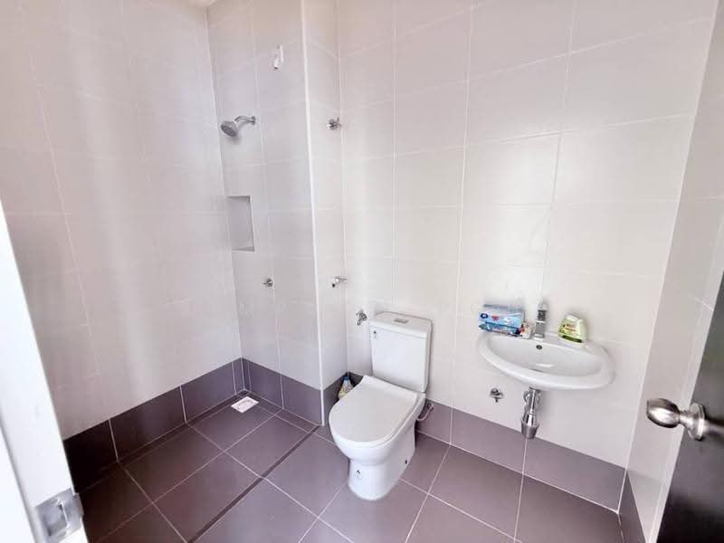 Rumah Kluster untuk Dijual di Eco Botanic 2 (Iskandar Puteri (Nusajaya)) - Simpson Poh - Bathroom - PropertyGuru.com.my
