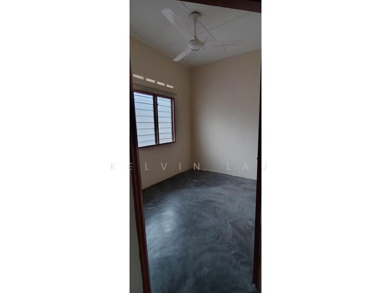Rumah Teres 2-Tingkat untuk Dijual di Taman Datuk Thamby Chik Karim (Batu Berendam) - Kelvin Lau - PropertyGuru.com.my
