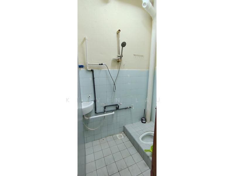 Rumah Teres 2-Tingkat untuk Dijual di Taman Datuk Thamby Chik Karim (Batu Berendam) - Kelvin Lau - PropertyGuru.com.my
