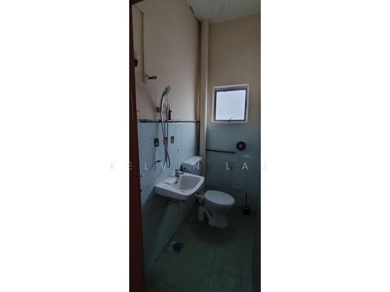 Rumah Teres 2-Tingkat untuk Dijual di Taman Datuk Thamby Chik Karim (Batu Berendam) - Kelvin Lau - PropertyGuru.com.my