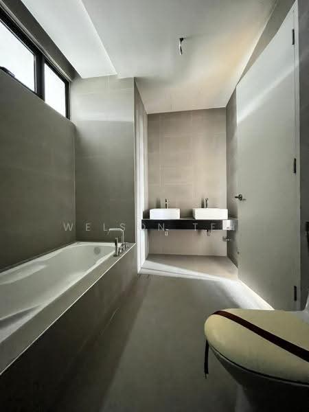 Kondominium untuk Dijual di The Address Boutique Condominium - Welson Teh - Bathroom - PropertyGuru.com.my