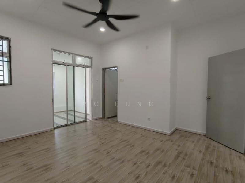 Rumah Teres 2-Tingkat untuk Disewa di Taman Mount Austin (Tebrau) - YC Fung - Interior - PropertyGuru.com.my