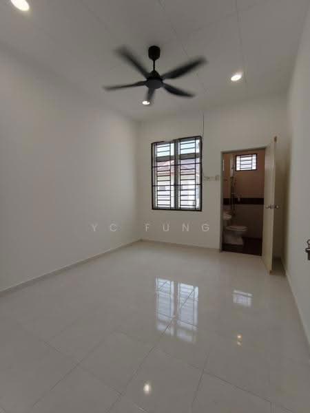 Rumah Teres 2-Tingkat untuk Disewa di Taman Mount Austin (Tebrau) - YC Fung - Interior - PropertyGuru.com.my