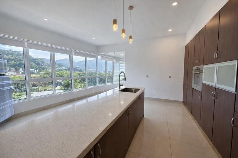 Condominium for Sale at The Cove Condominium - Billy Teh - Kitchen - PropertyGuru.com.my