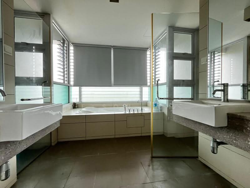 Kondominium untuk Dijual di Platino Condominium - Welson Teh - Bathroom - PropertyGuru.com.my