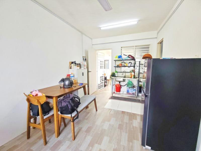 Condominium for Sale at TRI PINNACLE - Sunny Lai - Kitchen - PropertyGuru.com.my
