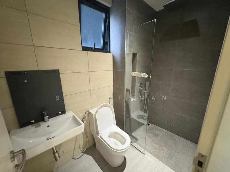 Kediaman Servis untuk Disewa di Sky Meridien - Syah Othman - Bathroom - PropertyGuru.com.my
