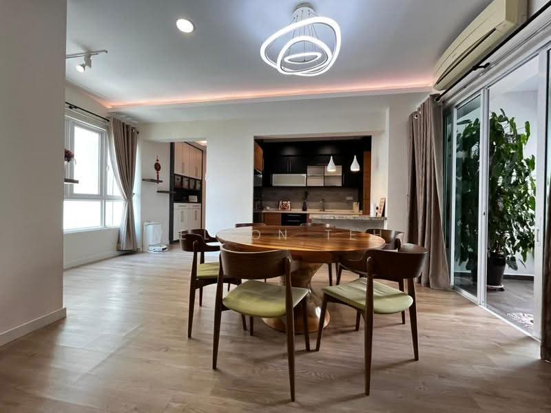 Kondominium untuk Dijual di Platino Condominium - Welson Teh - Dining Room - PropertyGuru.com.my