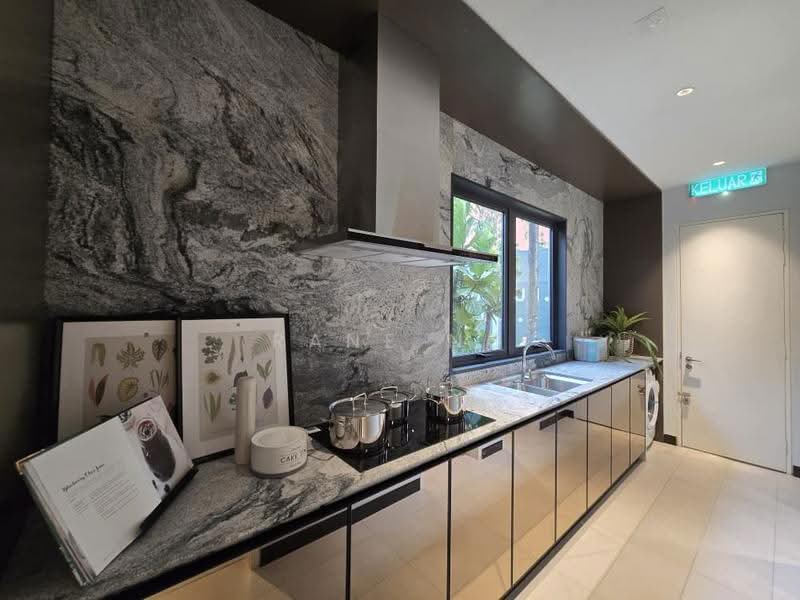 Kondominium untuk Dijual di Aosis Mont Kiara - Rane Ng - Kitchen - PropertyGuru.com.my