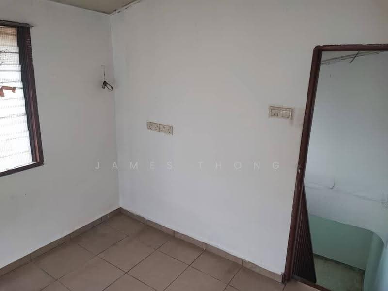 1-storey Terraced House for Sale in Taman Tan Yew Lai (Jalan Klang Lama (Old Klang Road)) - James Thong - Interior - PropertyGuru.com.my