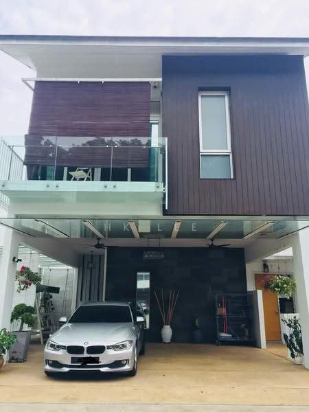 Bungalow House for Rent in Sunway Damansara (Kota Damansara) - HK Lee - Exterior - PropertyGuru.com.my