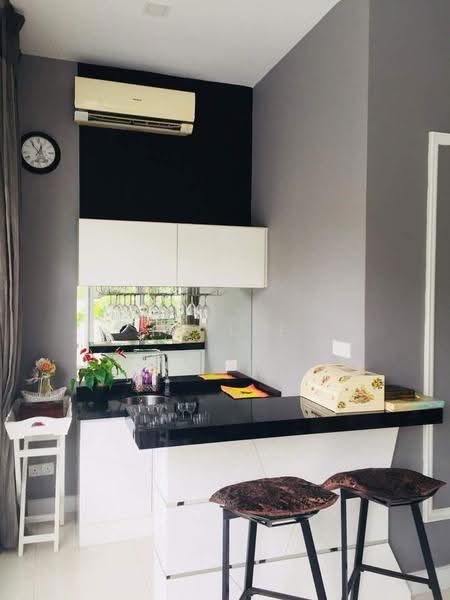 Bungalow House for Rent in Sunway Damansara (Kota Damansara) - HK Lee - Kitchen - PropertyGuru.com.my
