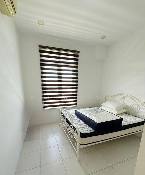 Condominium for Sale at 10 Island Resort - Allen Yeoh - Bedroom - PropertyGuru.com.my