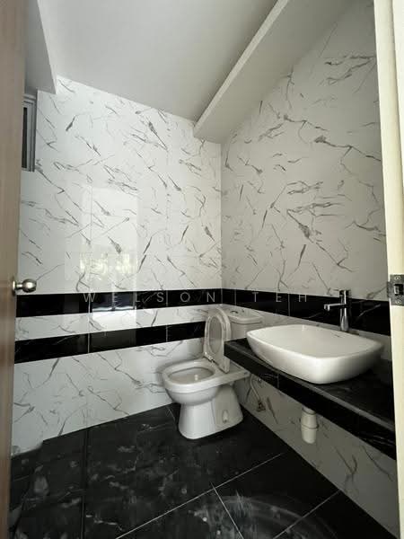 Condominium for Sale at QuayWest Residence - Welson Teh - Bathroom - PropertyGuru.com.my