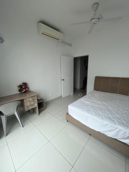 Kediaman Servis untuk Disewa di Greenfield Residence - Vicky Kong - Bedroom - PropertyGuru.com.my