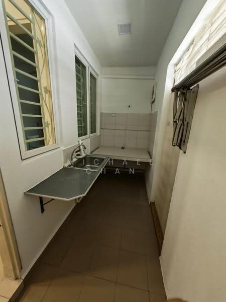 Rumah Teres 2-Tingkat untuk Dijual di Taman Puchong Prima (Puchong) - Michael Chan - Kitchen - PropertyGuru.com.my