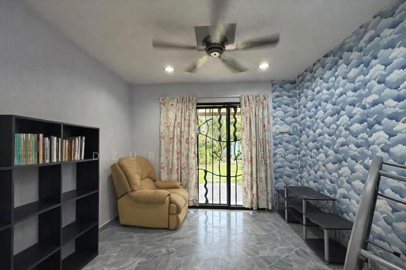 Bungalow House untuk Dijual di Seksyen 18 (Petaling Jaya) - Adzura Zamedin - Living Room - PropertyGuru.com.my