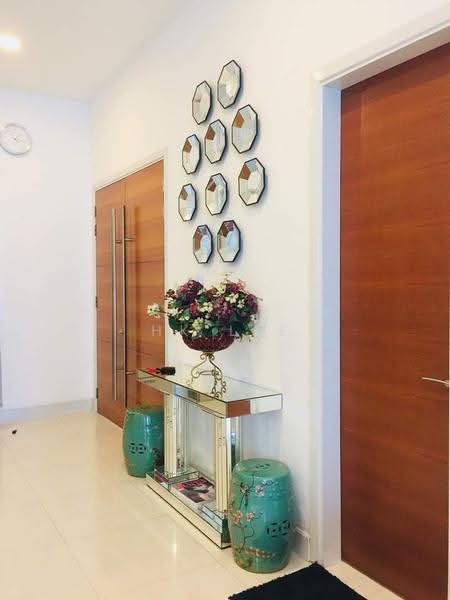 Bungalow House untuk Dijual di Sunway Damansara (Kota Damansara) - HK Lee - Entrance - PropertyGuru.com.my