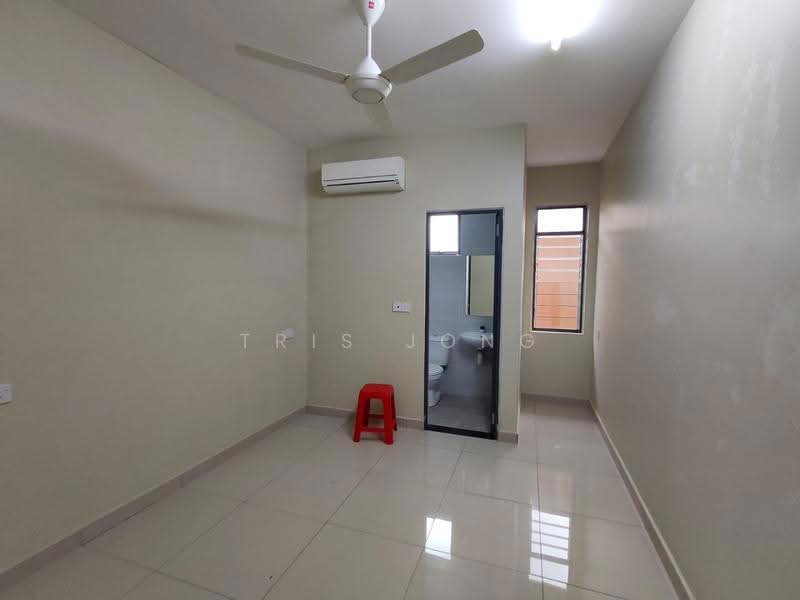 Bungalow House for Rent in Kampung Tok Pinang (Serendah) - Tris Jong - Bathroom - PropertyGuru.com.my